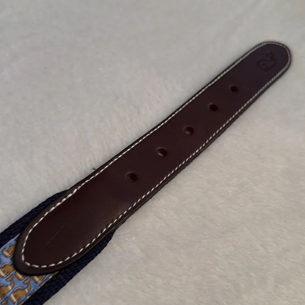 {VV} Vineyard Vines | Football Micro Whale Print Canvas Club Belt (36) - Picture 9 of 16